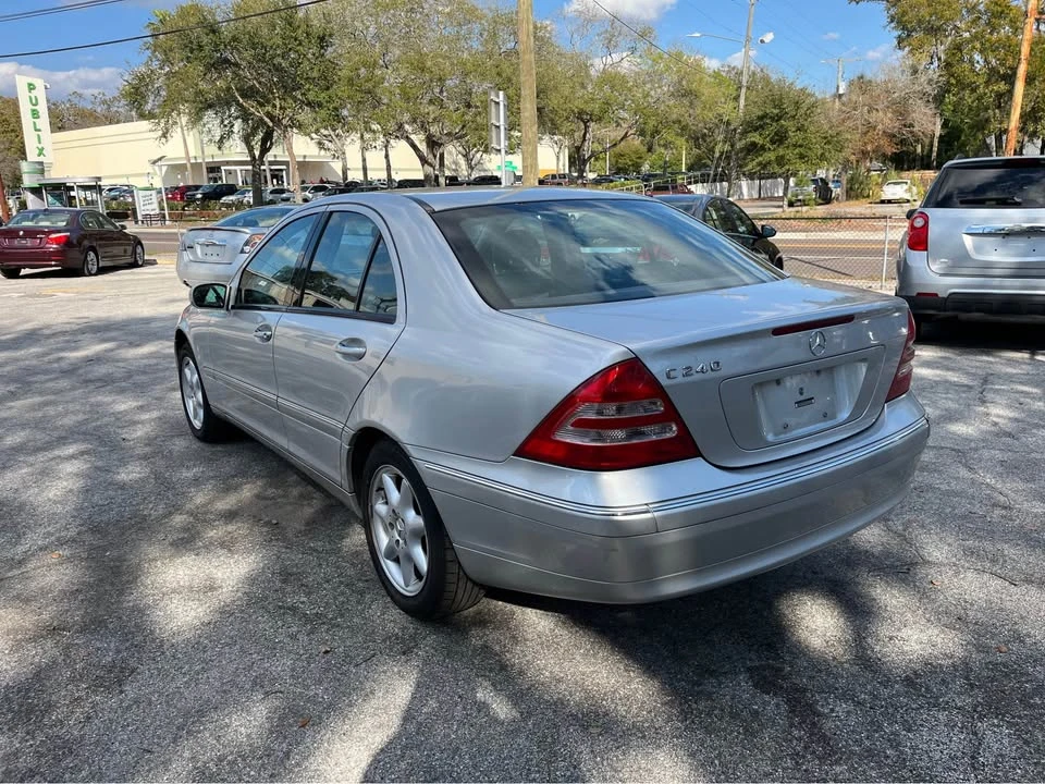 2004 Mercedes-Benz W203 C-Class - Image 4 of 10