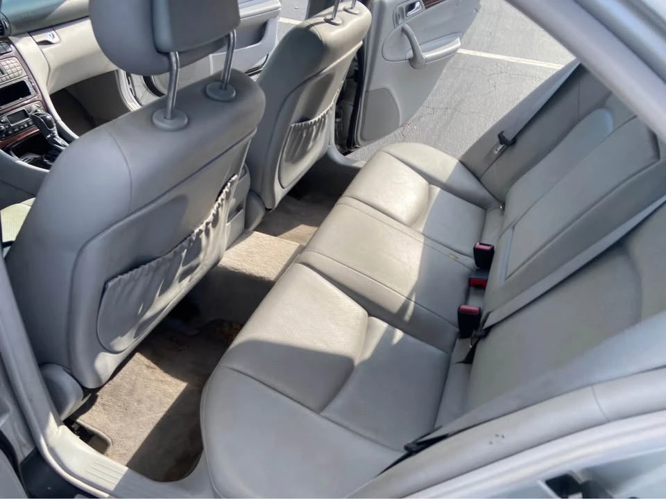 2004 Mercedes-Benz W203 C-Class - Image 13 of 19