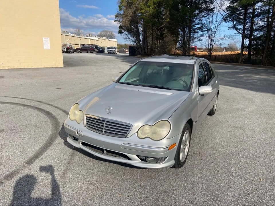 2004 Mercedes-Benz W203 C-Class - Image 11 of 19