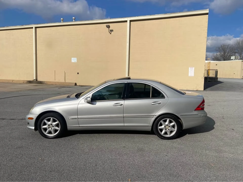 2004 Mercedes-Benz W203 C-Class - Image 5 of 19