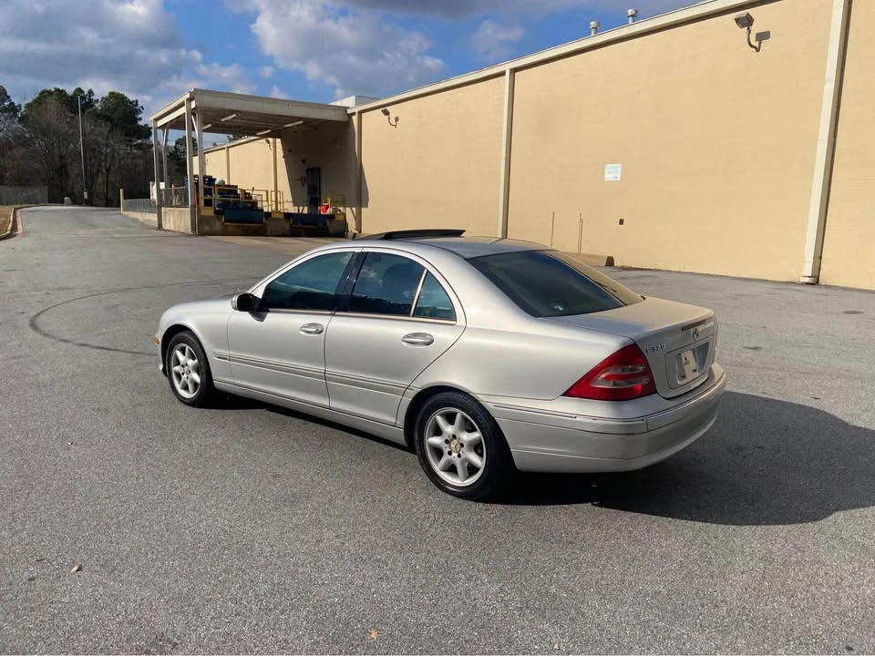 2004 Mercedes-Benz W203 C-Class - Image 3 of 19