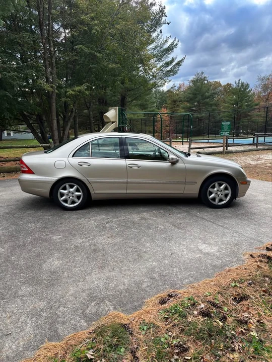 2004 Mercedes-Benz W203 C-Class - Image 3 of 7