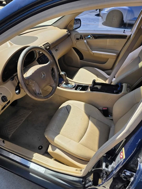 2004 Mercedes-Benz W203 C-Class - Image 4 of 6