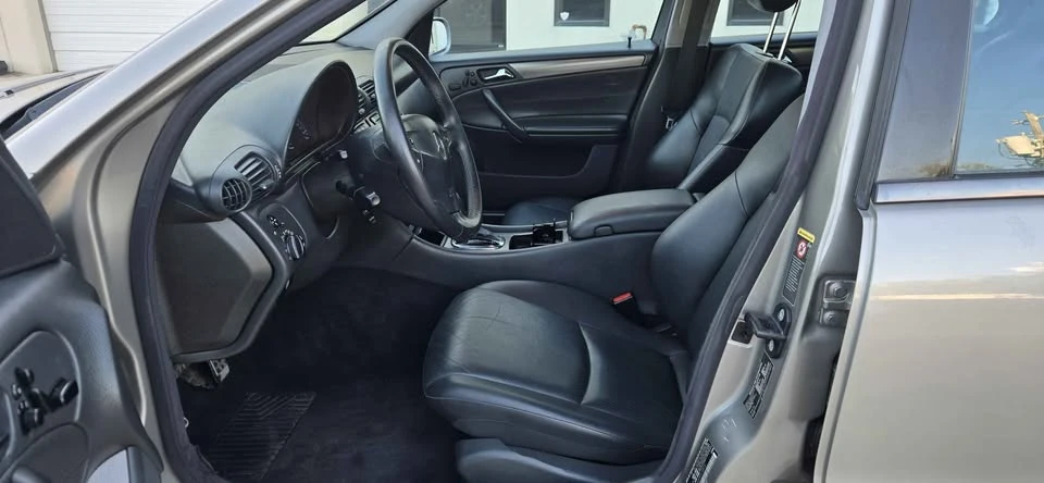2004 Mercedes-Benz W203 C-Class - Image 11 of 20