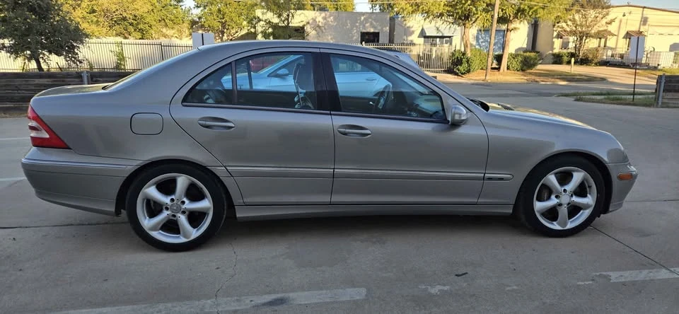 2004 Mercedes-Benz W203 C-Class - Image 7 of 20