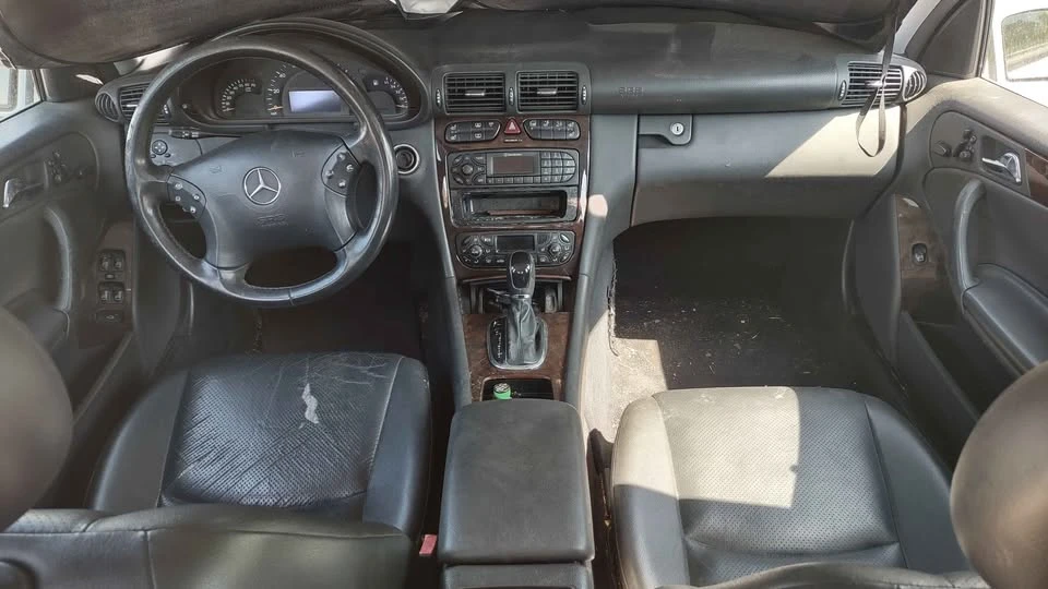 2004 Mercedes-Benz W203 C-Class - Image 4 of 6