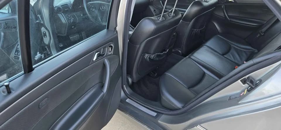 2004 Mercedes-Benz W203 C-Class - Image 15 of 20