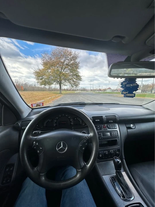 2004 Mercedes-Benz W203 C-Class - Image 10 of 11
