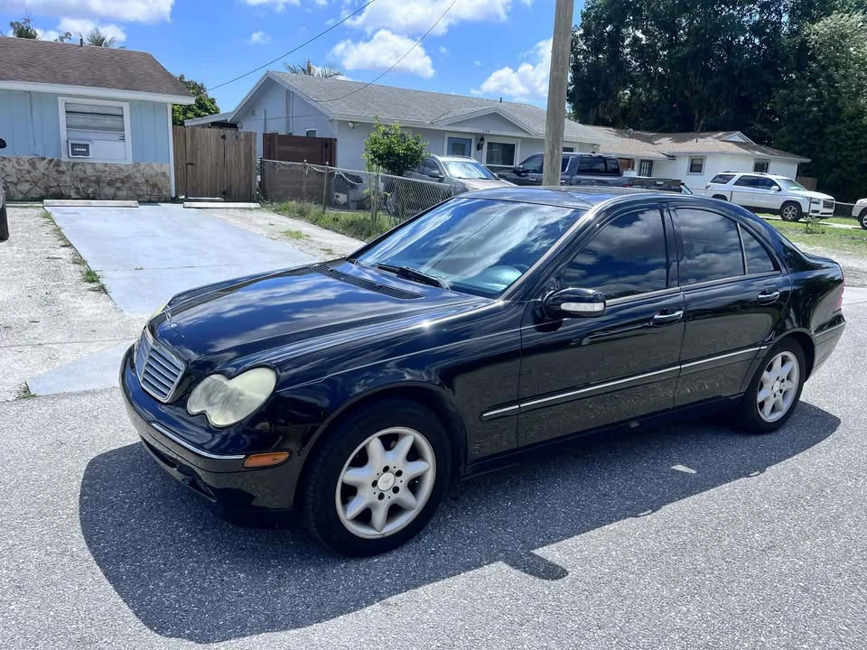 2004 Mercedes-Benz W203 C-Class - Image 4 of 7