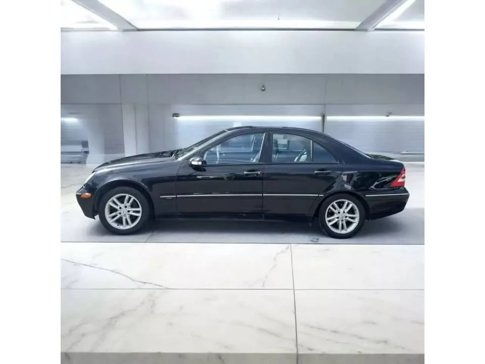 2004 Mercedes-Benz W203 C-Class - Image 2 of 19
