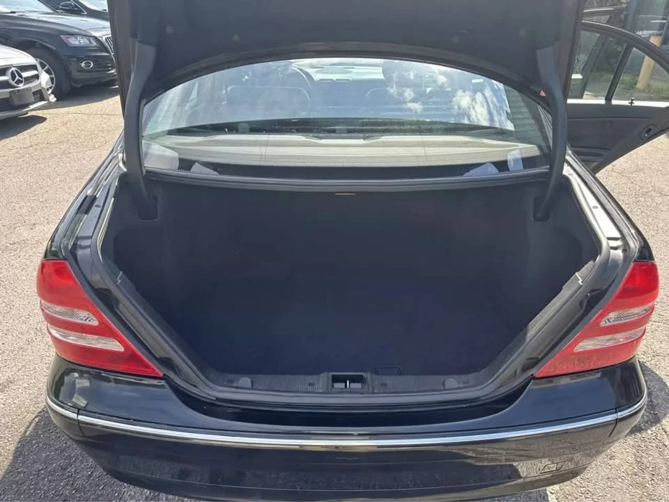 2004 Mercedes-Benz W203 C-Class - Image 12 of 19