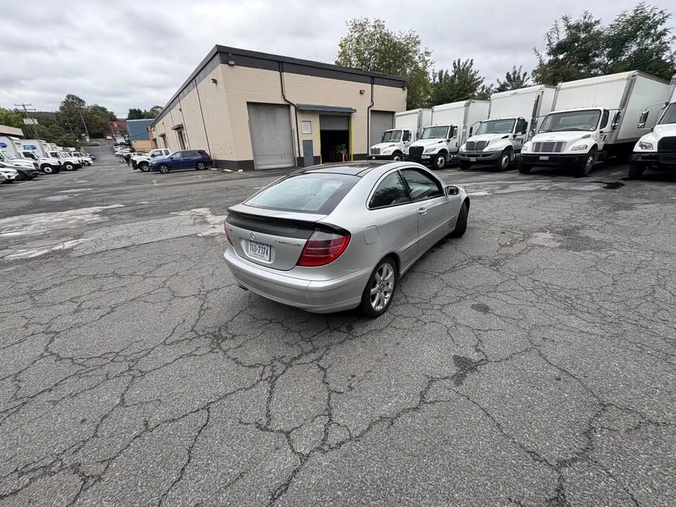 2004 Mercedes-Benz W203 C-Class - Image 2 of 9