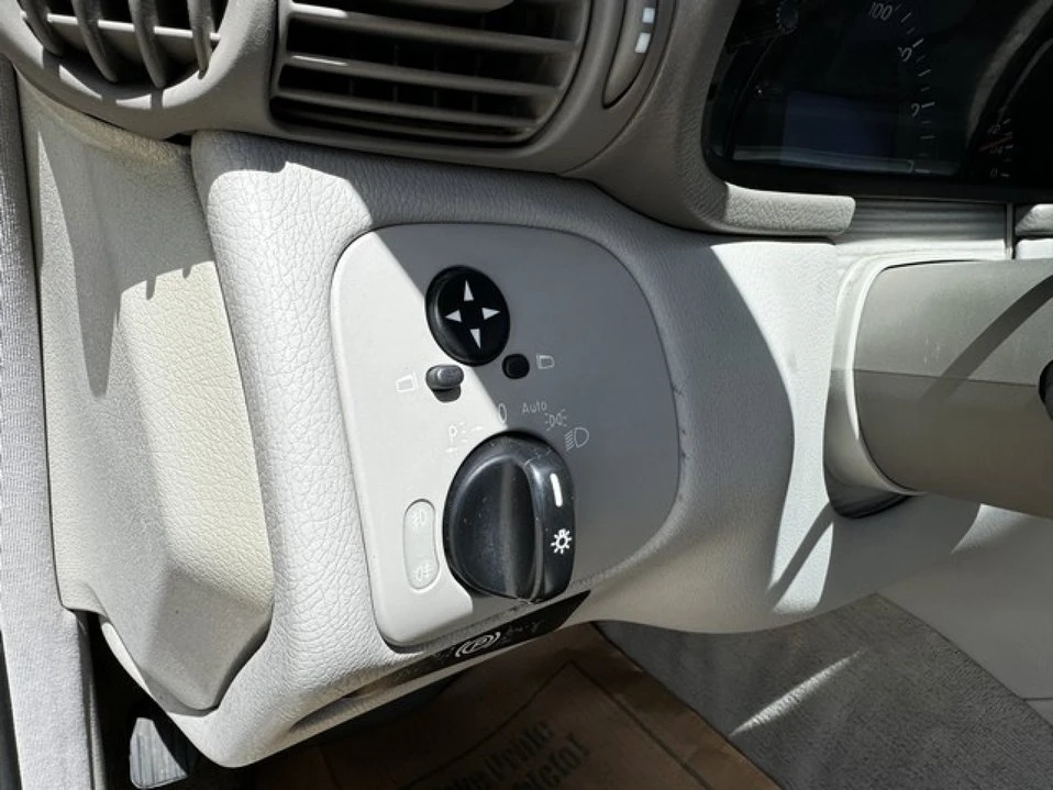 2004 Mercedes-Benz W203 C-Class - Image 13 of 20