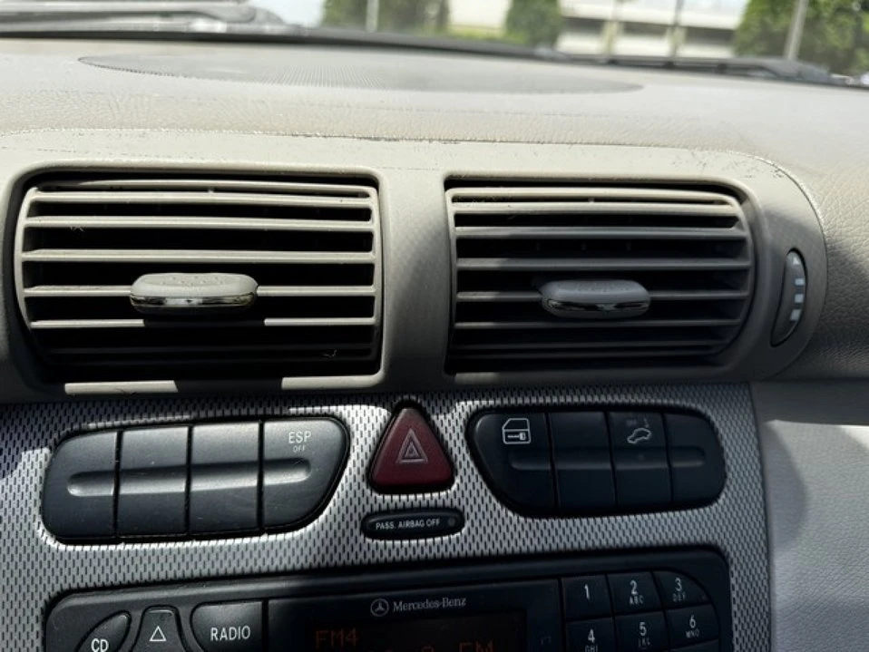 2004 Mercedes-Benz W203 C-Class - Image 18 of 20