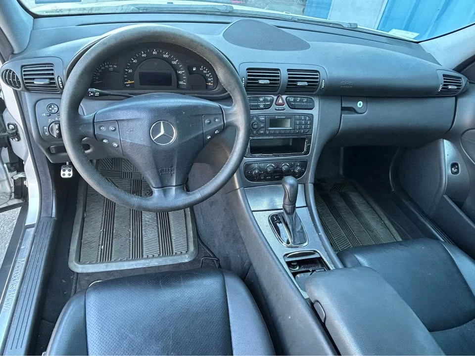 2004 Mercedes-Benz W203 C-Class - Image 8 of 11
