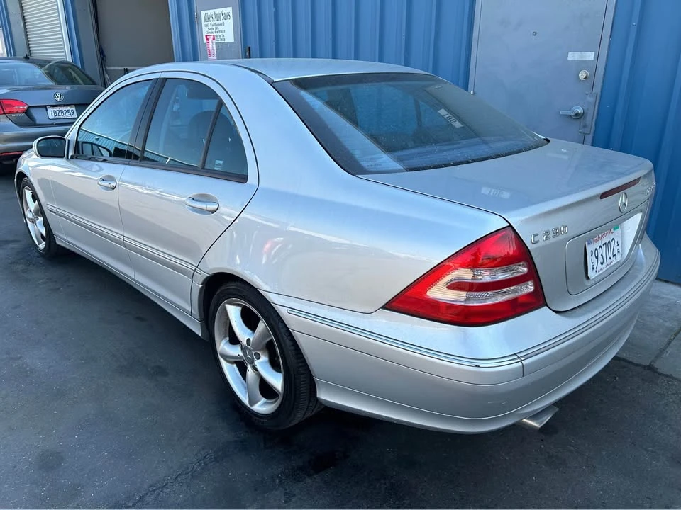 2004 Mercedes-Benz W203 C-Class - Image 6 of 11