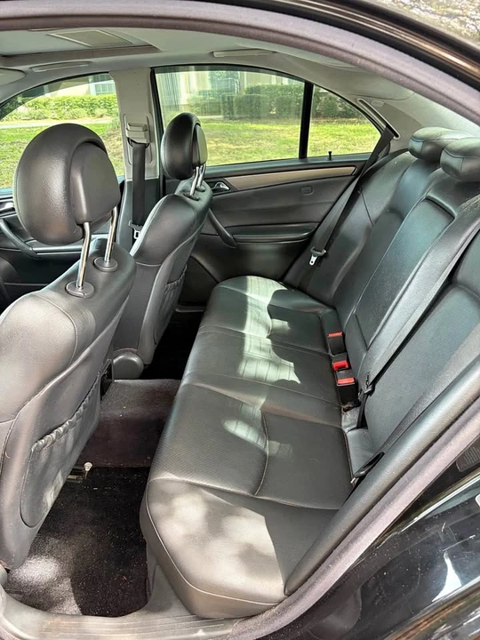 2004 Mercedes-Benz W203 C-Class - Image 2 of 6