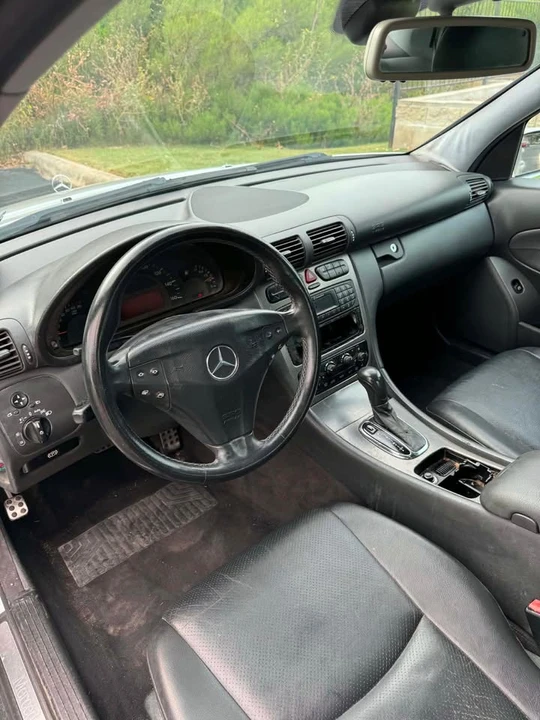 2004 Mercedes-Benz W203 C-Class - Image 10 of 12
