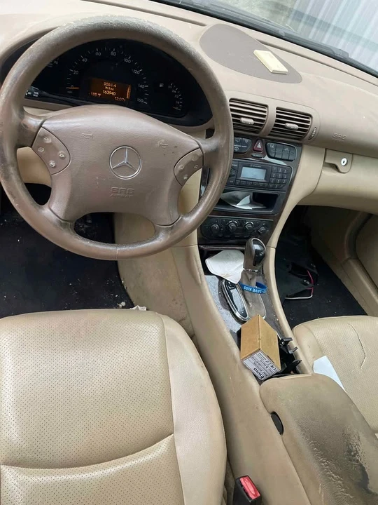 2004 Mercedes-Benz W203 C-Class - Image 2 of 6