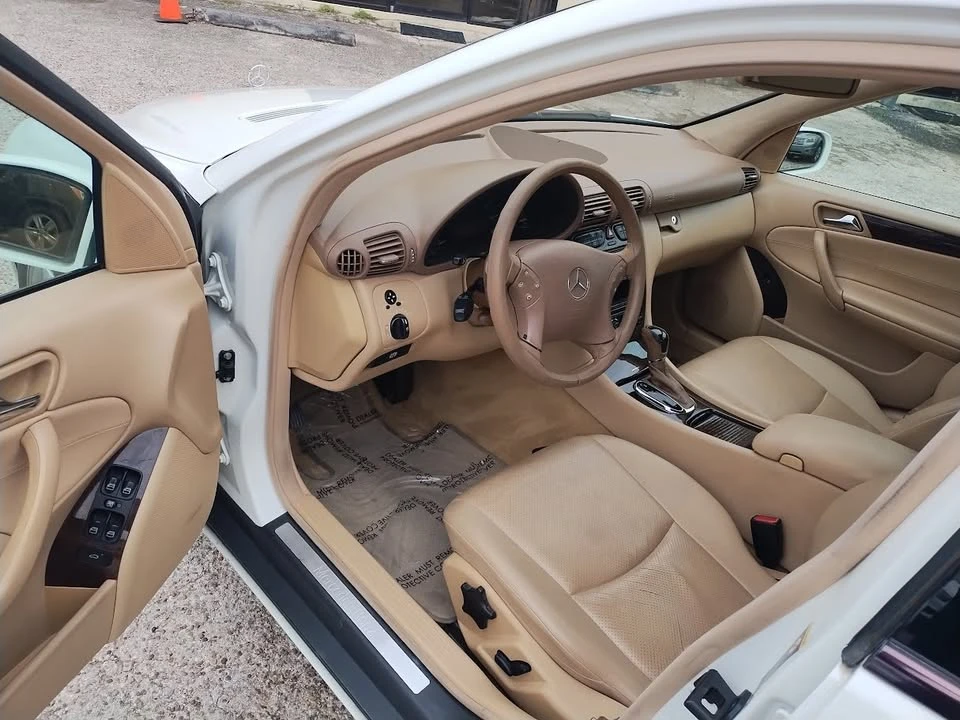2004 Mercedes-Benz W203 C-Class - Image 7 of 10