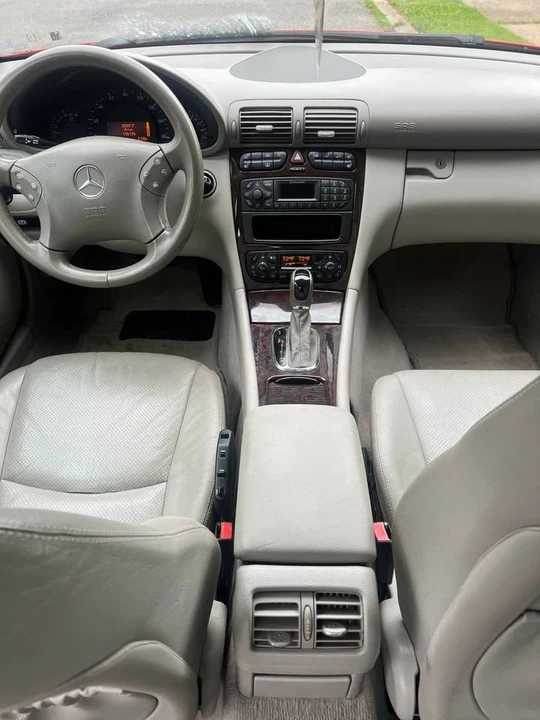 2004 Mercedes-Benz W203 C-Class - Image 12 of 14