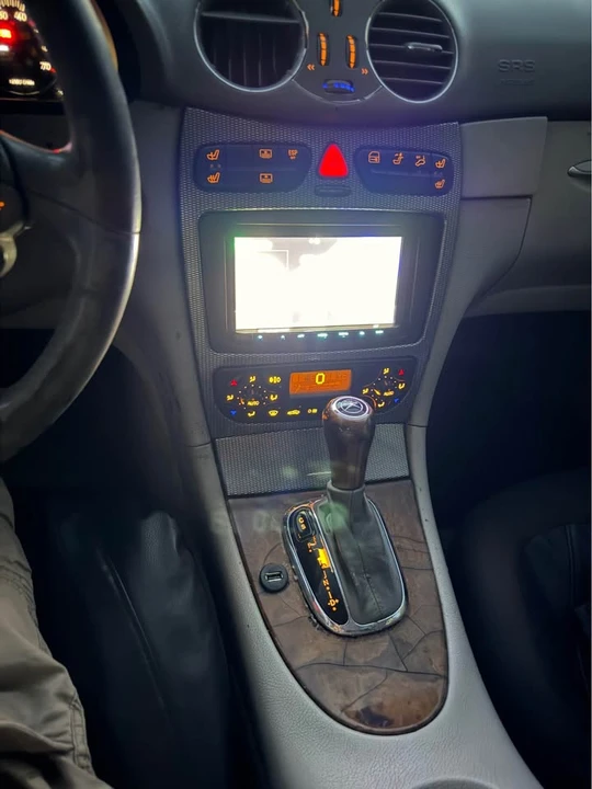 2004 Mercedes-Benz C209/A209 CLK-Class - Image 2 of 13