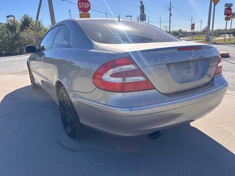 2004 Mercedes-Benz C209/A209 CLK-Class - Image 4 of 8