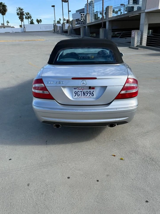 2004 Mercedes-Benz C209/A209 CLK-Class - Image 8 of 13