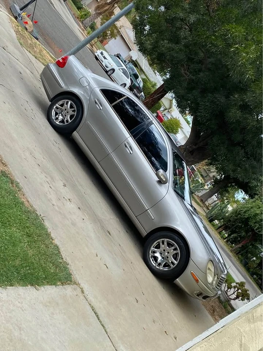 2004 Mercedes-Benz W211 E-Class - Image 2 of 2