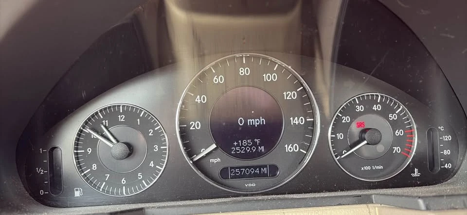 2004 Mercedes-Benz W211 E-Class - Image 2 of 9