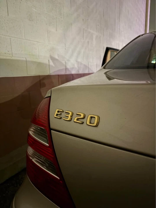 2004 Mercedes-Benz W211 E-Class - Image 2 of 9