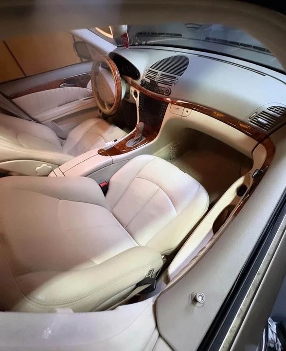 2004 Mercedes-Benz W211 E-Class - Image 6 of 9