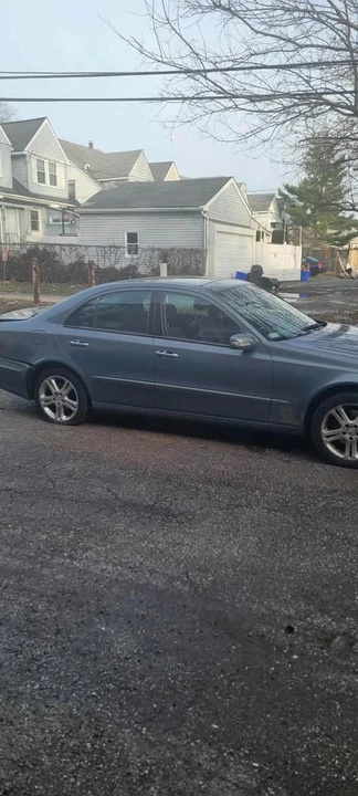 2004 Mercedes-Benz W211 E-Class - Image 2 of 10