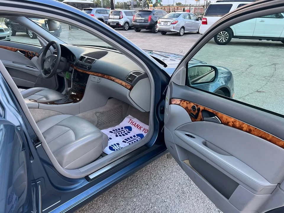 2004 Mercedes-Benz W211 E-Class - Image 8 of 20