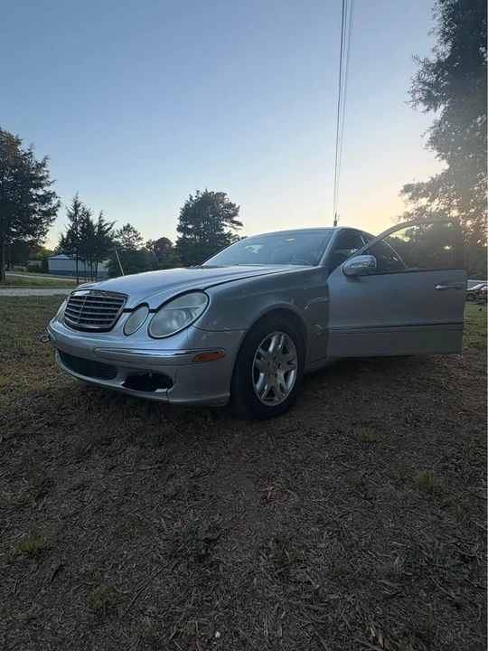 2004 Mercedes-Benz W211 E-Class - Image 3 of 10