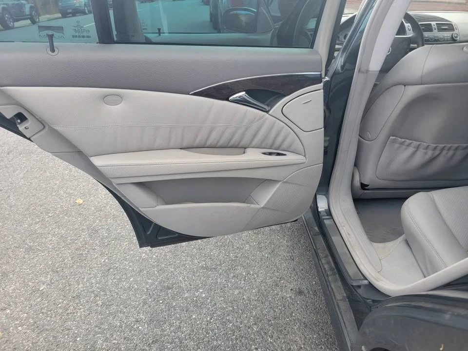 2004 Mercedes-Benz W211 E-Class - Image 4 of 15