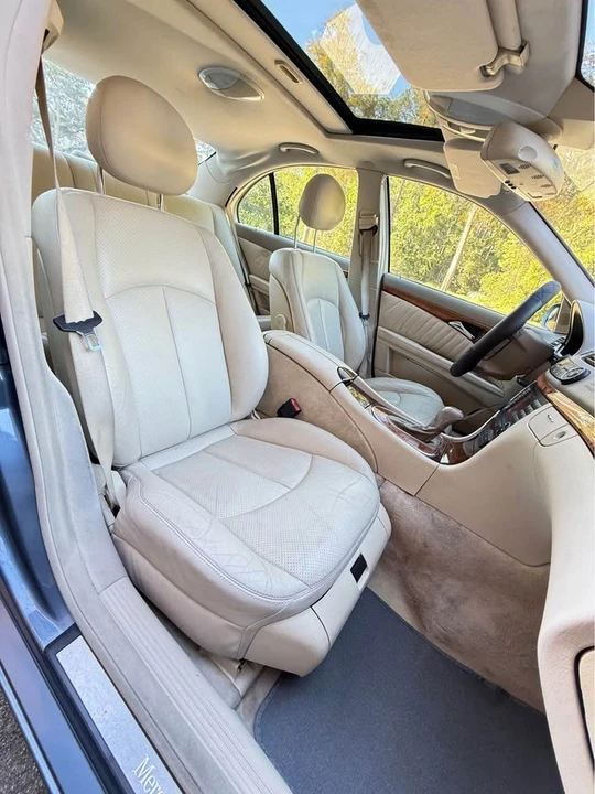 2004 Mercedes-Benz W211 E-Class - Image 13 of 20