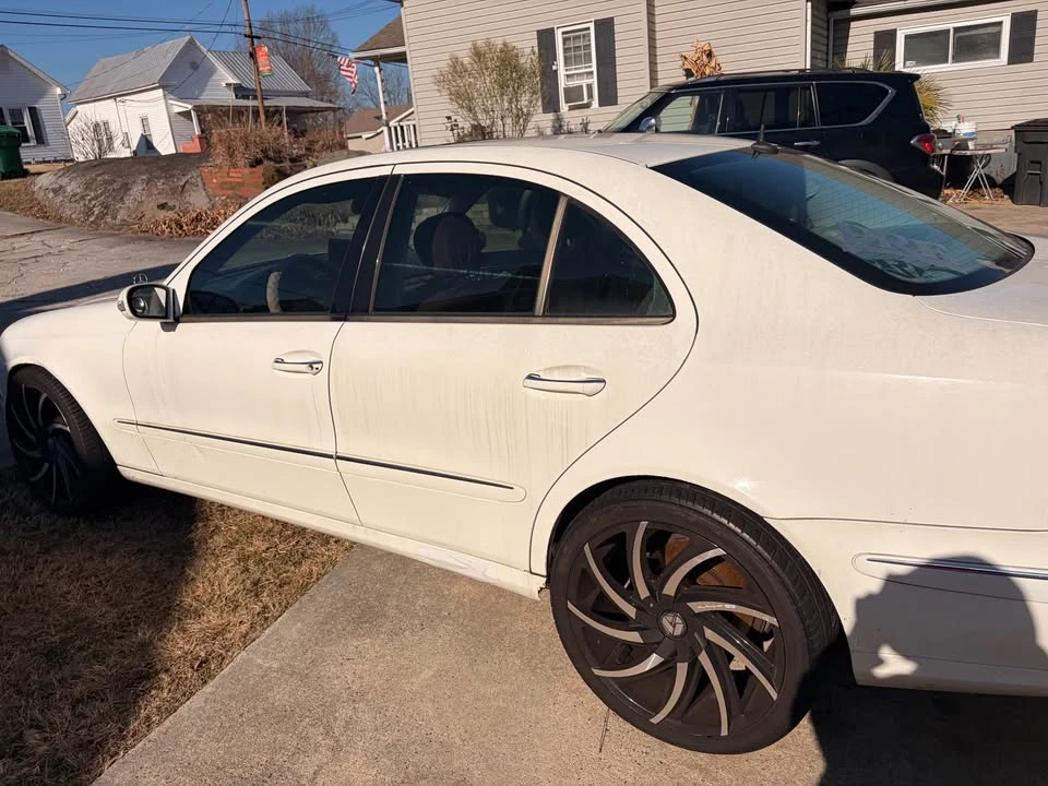 2004 Mercedes-Benz W211 E-Class - Image 2 of 5