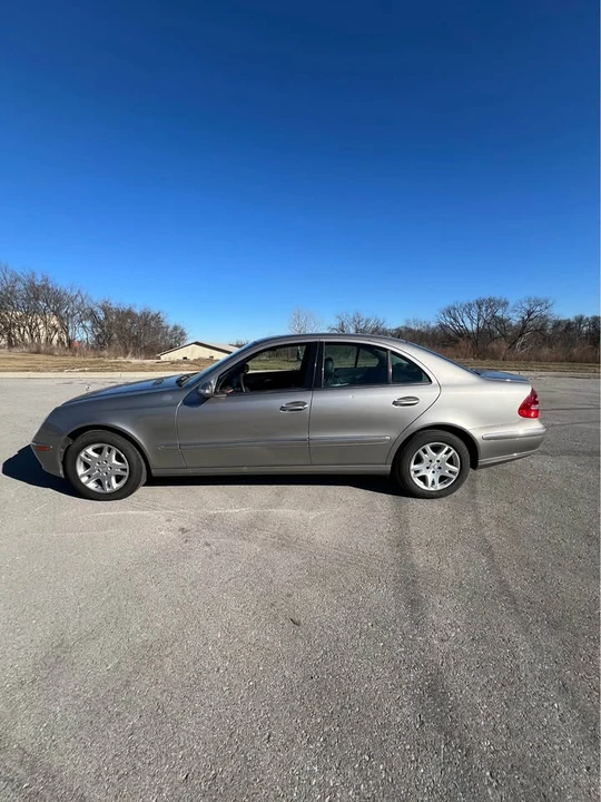2004 Mercedes-Benz W211 E-Class - Image 2 of 9