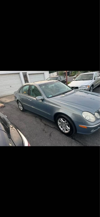 2004 Mercedes-Benz W211 E-Class - Image 2 of 13