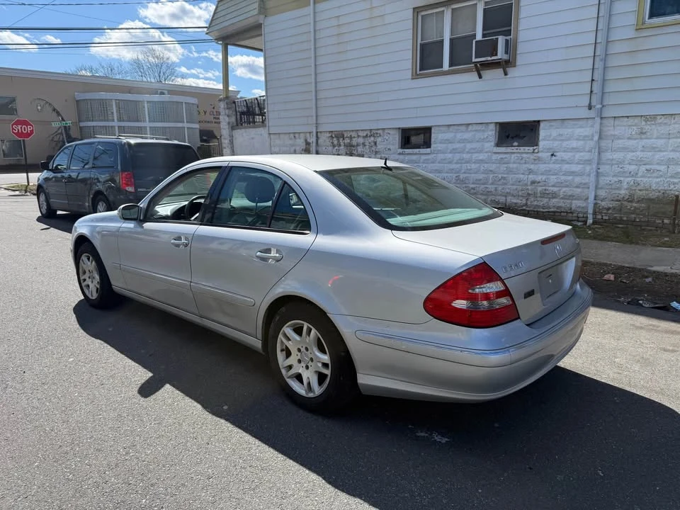 2004 Mercedes-Benz W211 E-Class - Image 4 of 7