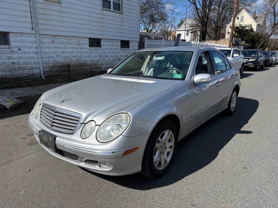 2004 Mercedes-Benz W211 E-Class - Image 2 of 7