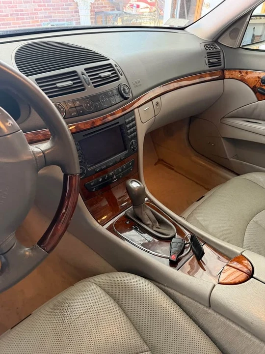 2004 Mercedes-Benz W211 E-Class - Image 6 of 8