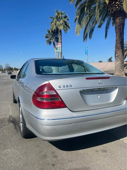 2004 Mercedes-Benz W211 E-Class - Image 4 of 9