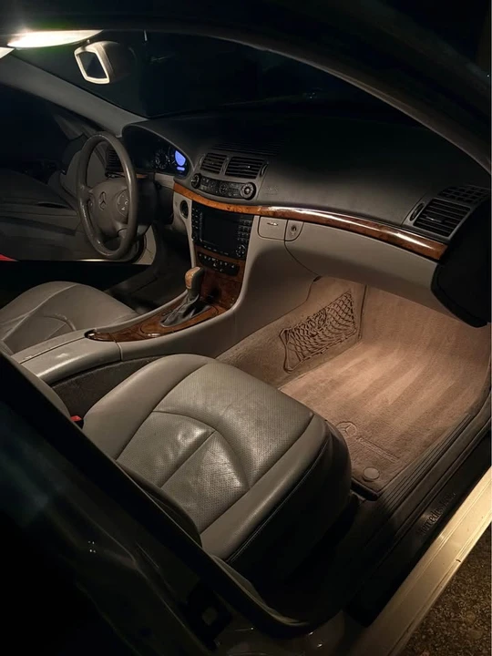2004 Mercedes-Benz W211 E-Class - Image 5 of 17