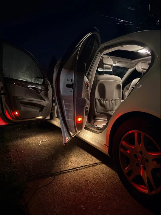 2004 Mercedes-Benz W211 E-Class - Image 9 of 17