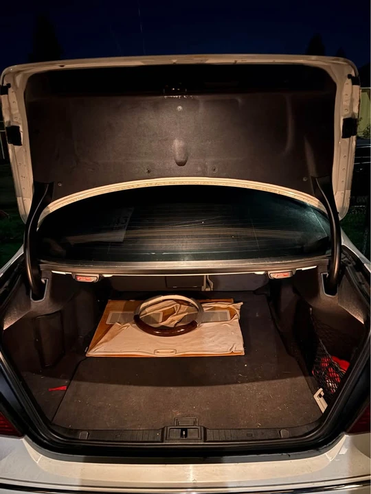 2004 Mercedes-Benz W211 E-Class - Image 17 of 17