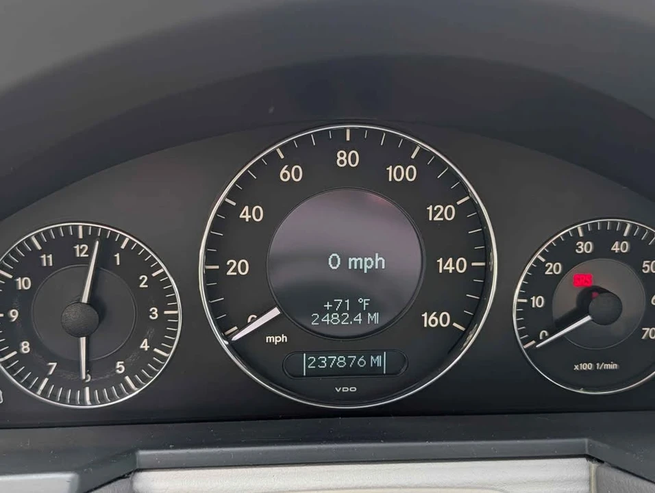 2004 Mercedes-Benz W211 E-Class - Image 5 of 9