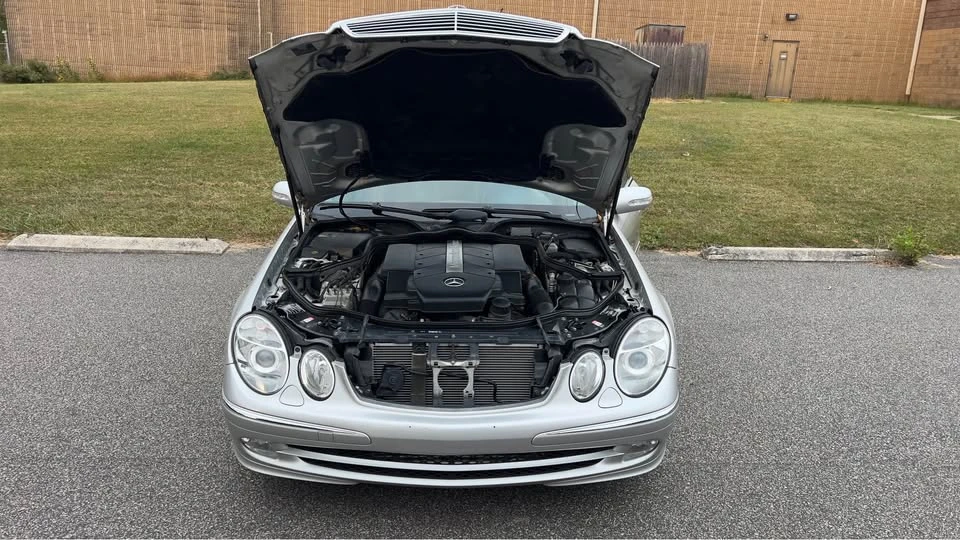 2004 Mercedes-Benz W211 E-Class - Image 9 of 16