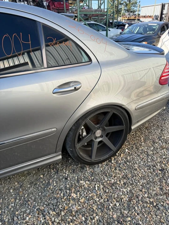 2004 Mercedes-Benz W211 E 55 & E 63 AMG - Image 8 of 10